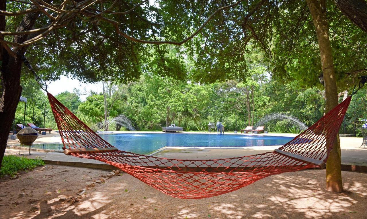 The Elephant Corridor Hotel Sigiriya Exterior photo